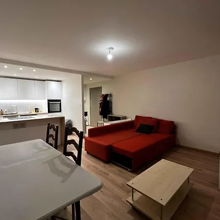 Apartment Practical In The Heart Of